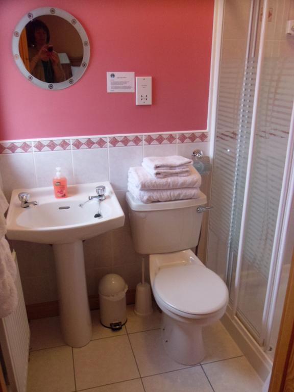 Lake Avenue House Ballyconnell  Room photo